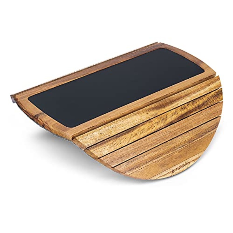 Navaris Vassoio Bracciolo Divano/Poltrona in Legno 33x33x1cm – Copribracciolo Portatelecomando Portabicchieri – Mini Tavolino per Aperitivo su Sofa