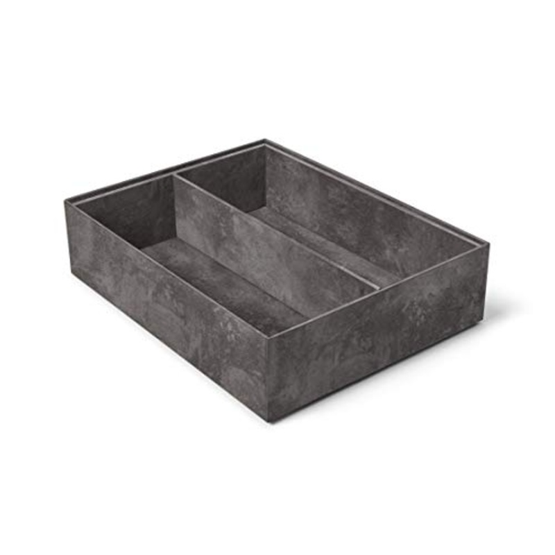 ilo – Organizer Armadio e Cassetti cm 35×27 H.5,5 con 2 Scomparti – Scatola Portaoggetti da Scrivania – Rivestimento Texture Materica Effetto Cemento Grigio Piombo – Riciclabile e Prodotto in Italia