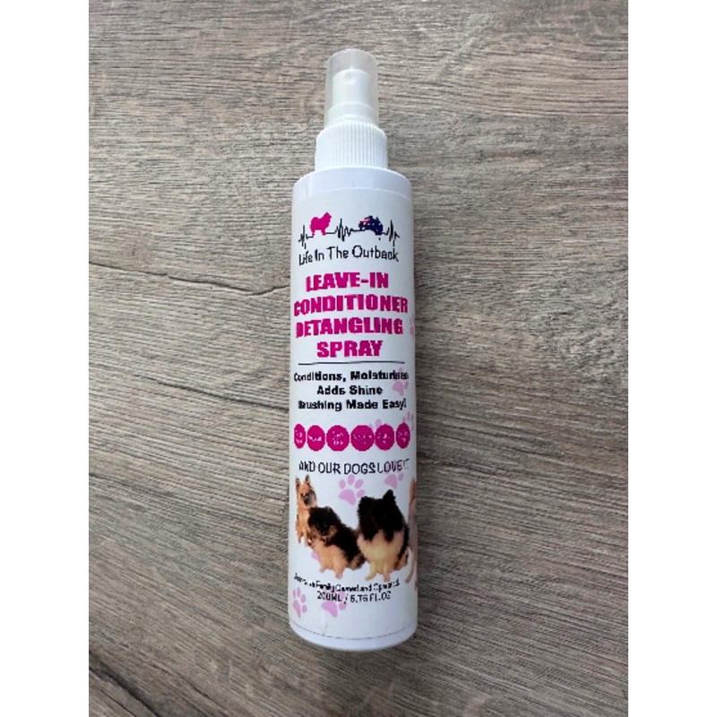 1x Life in the outback Leave-in conditioner detangling spray