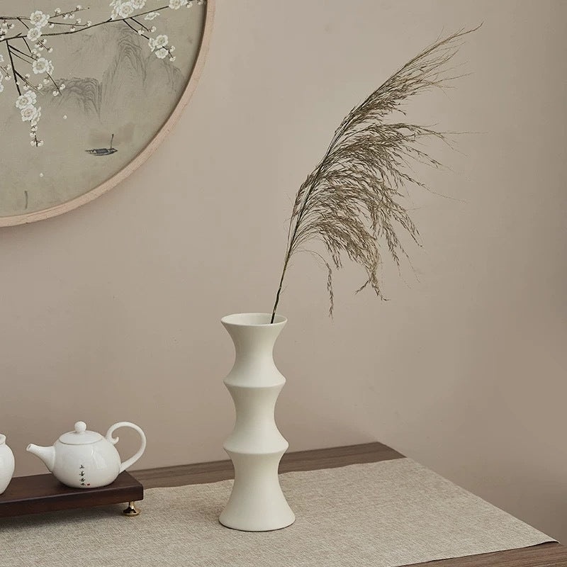Matte White Ceramic Vase – Unique Bamboo Shape Design (25.5x9x7cm)