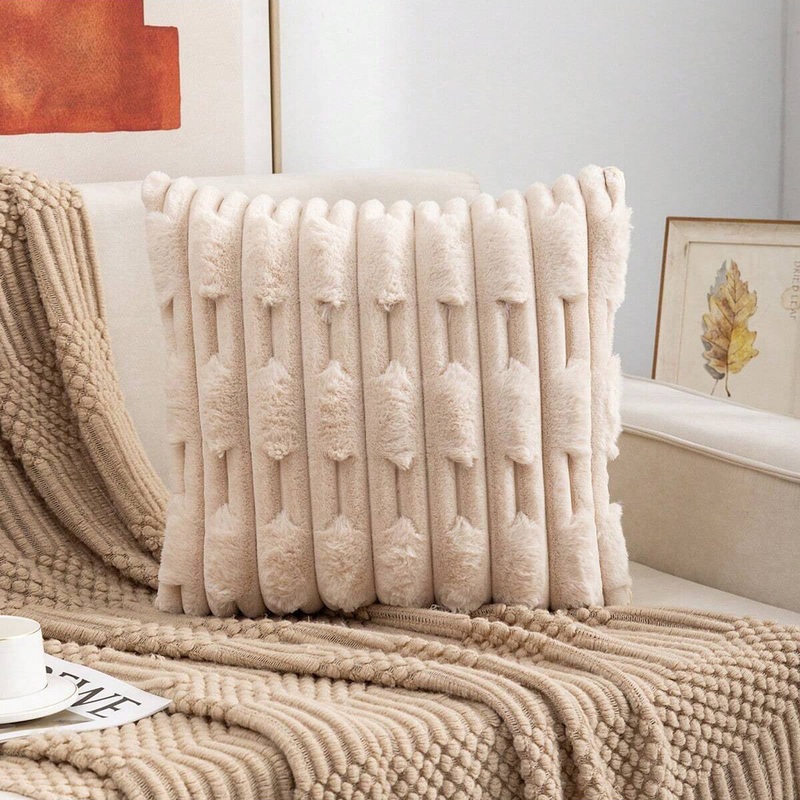 A pair of Khaki Plush Faux Rabbit Fur Throw Pillow Cover – Textured Wheat Ear Design (45x45cm)